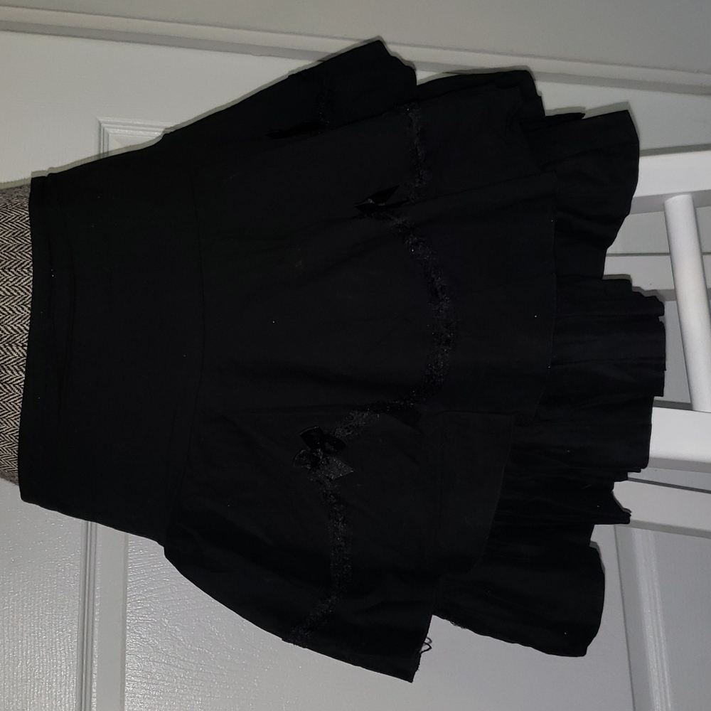 Tiered ruffle skirt